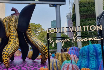 Louis Vuitton x Yayoi Kusama Dancing Pumpkin at Paragon